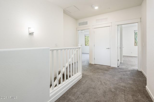 300 N GILA SPRINGS Boulevard 207, Chandler, AZ 85226