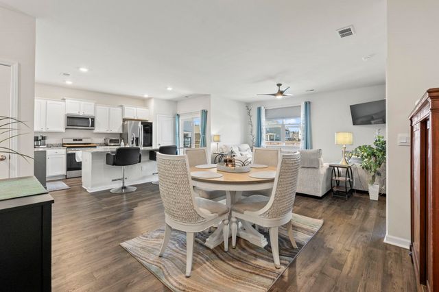 849 Green Garden Way, Myrtle Beach, SC 29579