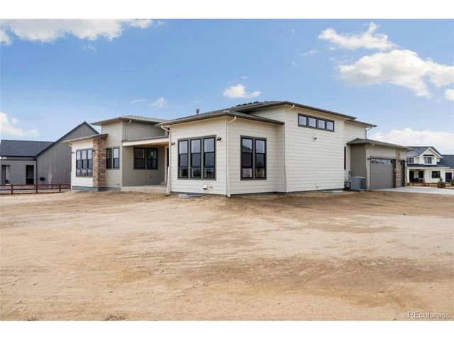 1877 Spring Bloom Dr, Windsor, CO 80550