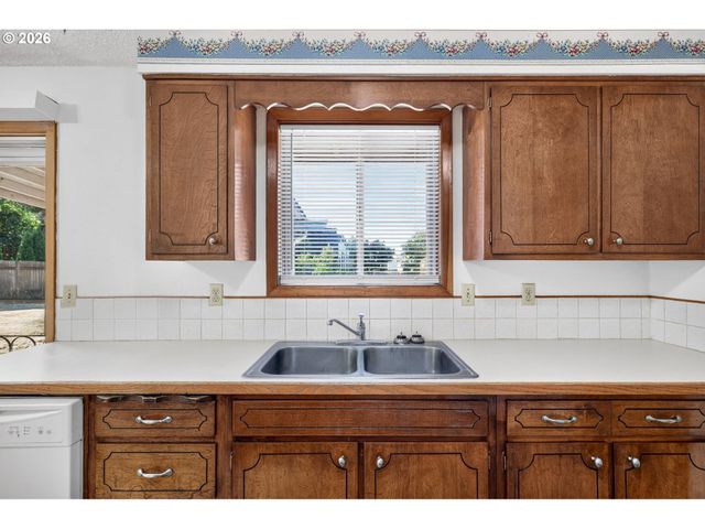 11103 Ne 42ND St, Vancouver, WA 98682