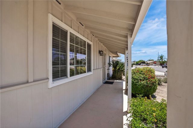29400 Thornhill Drive, Menifee, CA 92586