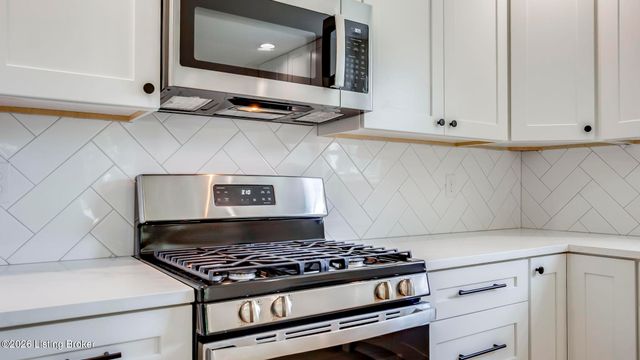 6311 Utica Rd, Louisville, KY 40214