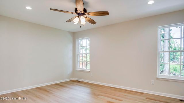 6311 Utica Rd, Louisville, KY 40214