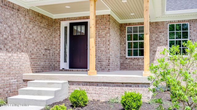 6311 Utica Rd, Louisville, KY 40214