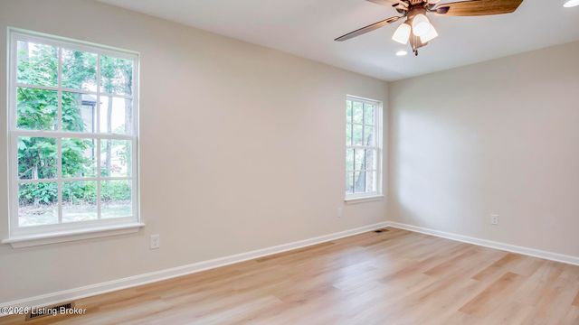6311 Utica Rd, Louisville, KY 40214