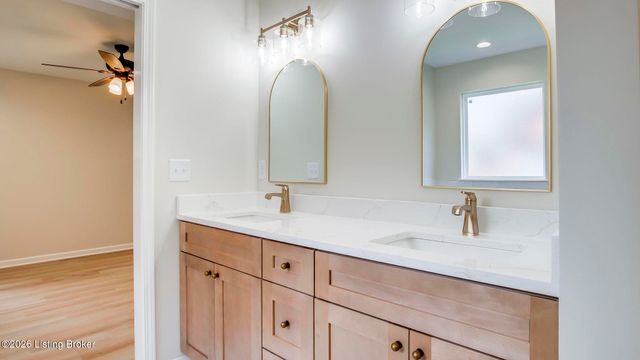 6311 Utica Rd, Louisville, KY 40214