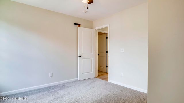 6311 Utica Rd, Louisville, KY 40214