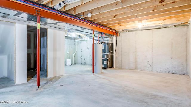 6311 Utica Rd, Louisville, KY 40214