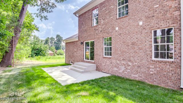 6311 Utica Rd, Louisville, KY 40214