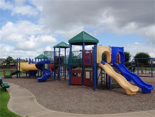 16431 Redcrest Drive, Houston, TX 77095