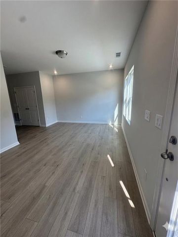 1045 Bullpen Dr, Lawrenceville, GA 30043