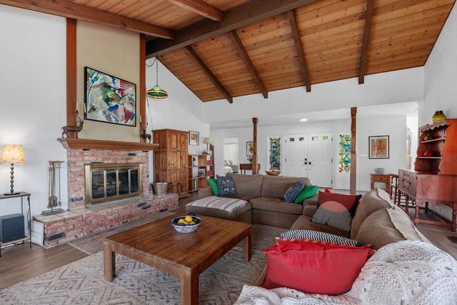 31424 Lilac Road, Valley Center, CA 92082