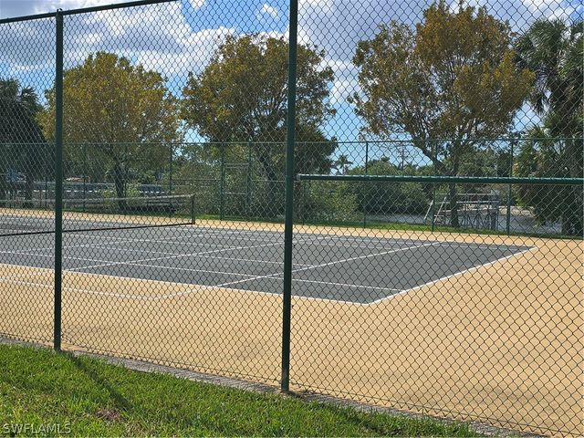 25069 Peacock LN 101, Naples, FL 34114