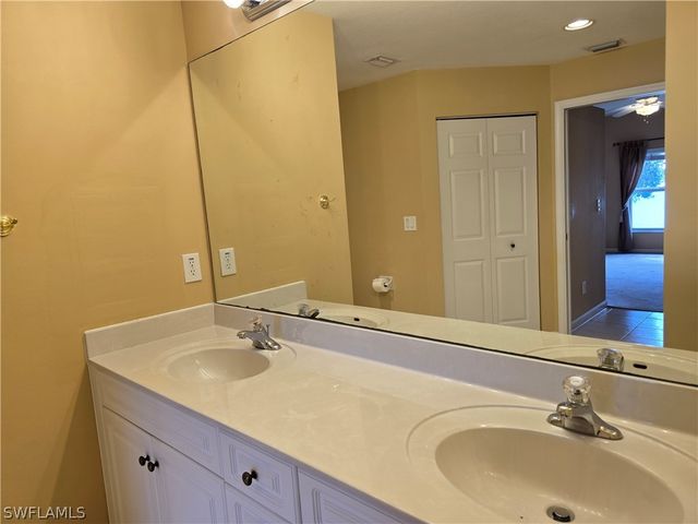 25069 Peacock LN 101, Naples, FL 34114