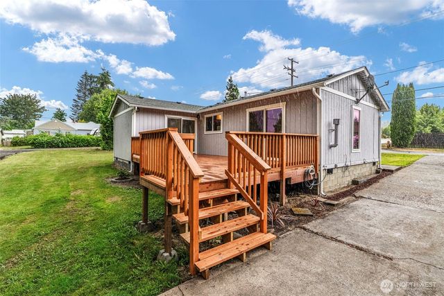 175 Jacobson Road, Cathlamet, WA 98612