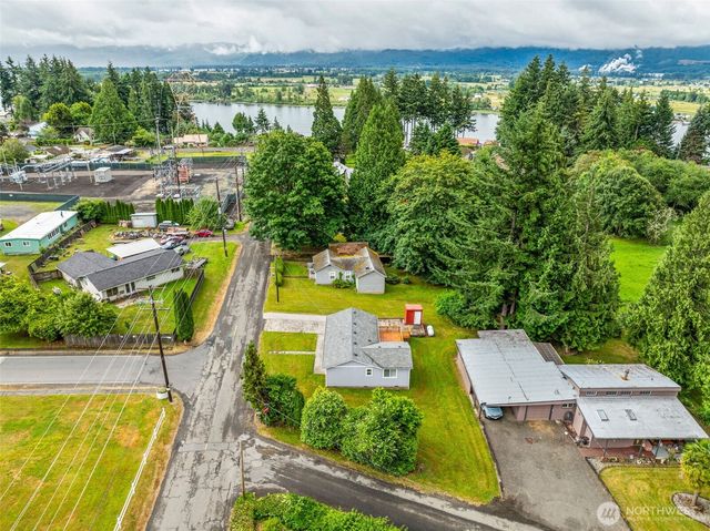 175 Jacobson Road, Cathlamet, WA 98612