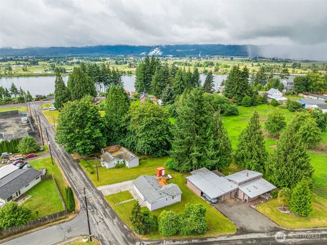 175 Jacobson Road, Cathlamet, WA 98612