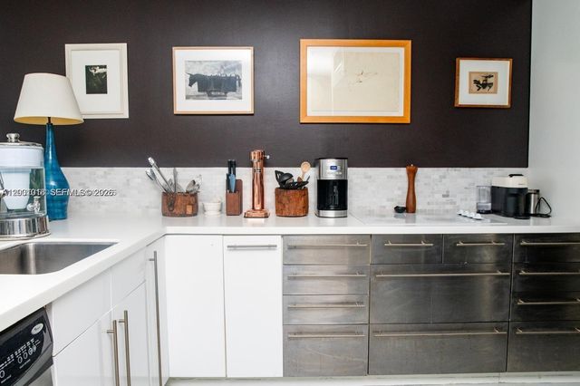 1000 West Ave 1504, Miami Beach, FL 33139