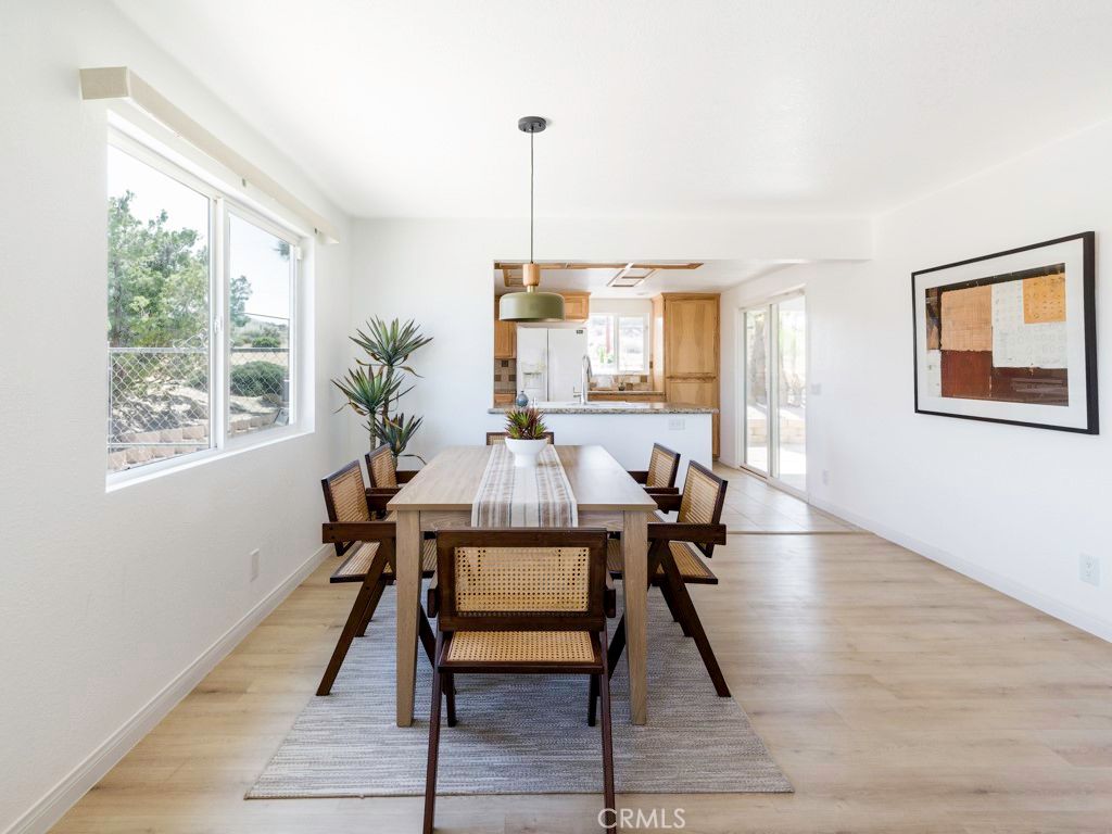 Image 11 of property listing at 5564 Old Woman Springs Road, Yucca Valley, CA 92284