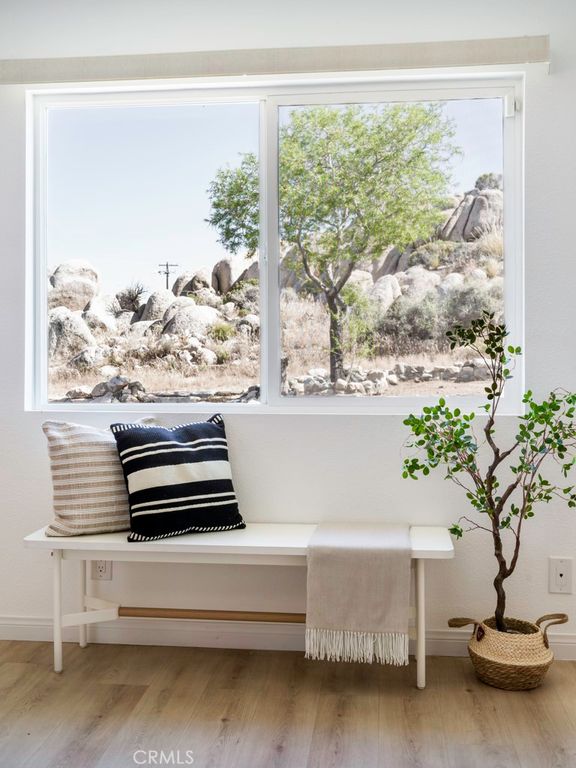 Image 19 of property listing at 5564 Old Woman Springs Road, Yucca Valley, CA 92284