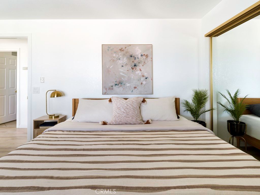 Image 27 of property listing at 5564 Old Woman Springs Road, Yucca Valley, CA 92284