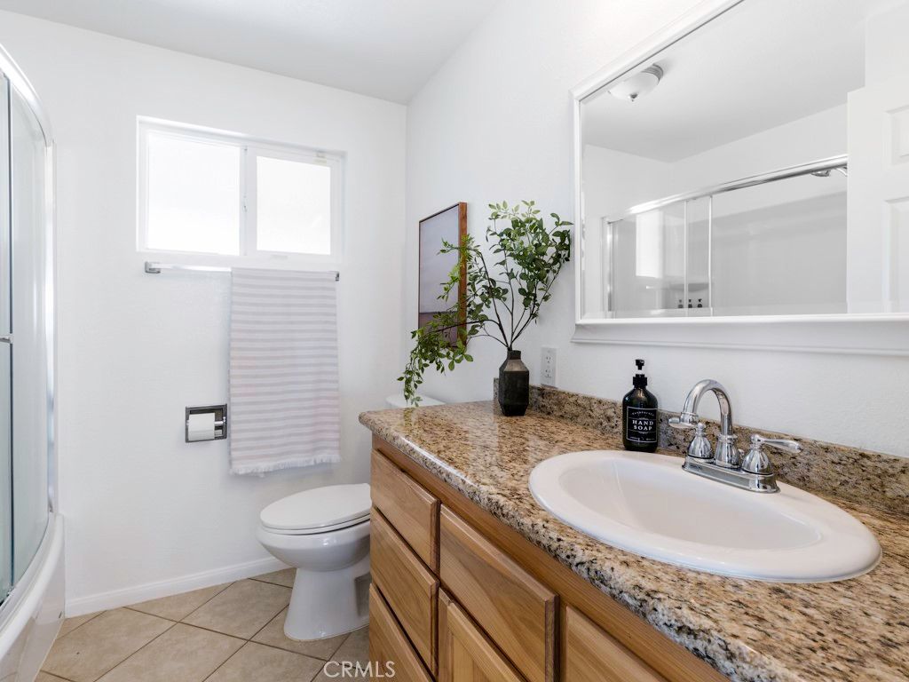 Image 33 of property listing at 5564 Old Woman Springs Road, Yucca Valley, CA 92284