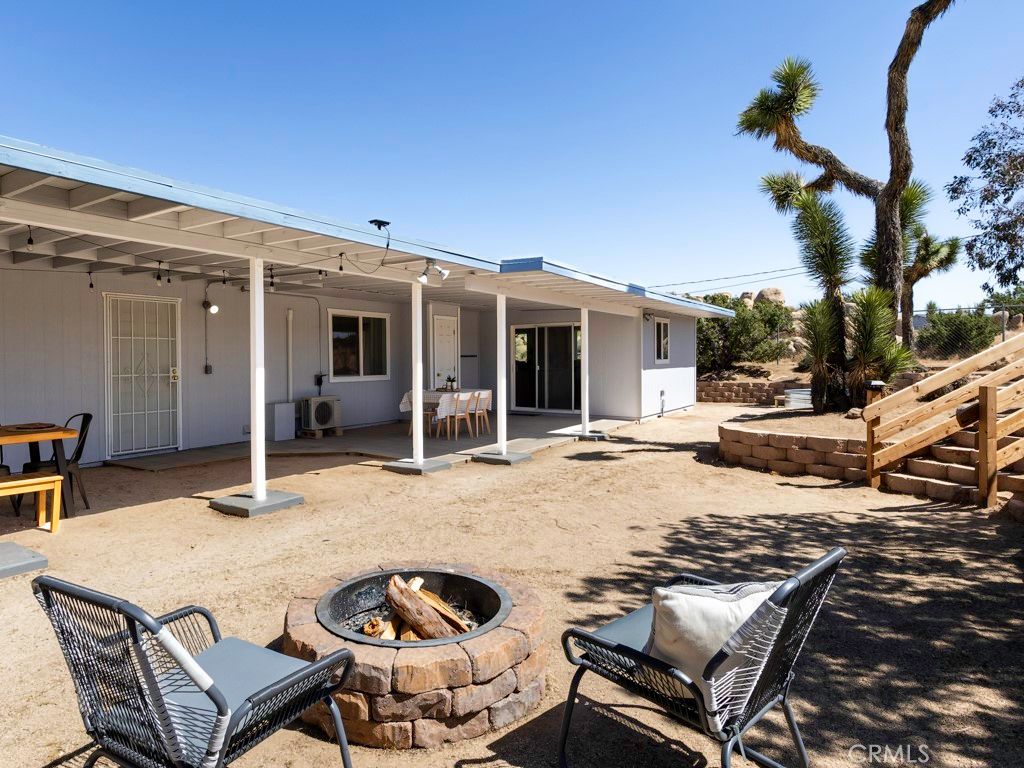 Image 35 of property listing at 5564 Old Woman Springs Road, Yucca Valley, CA 92284
