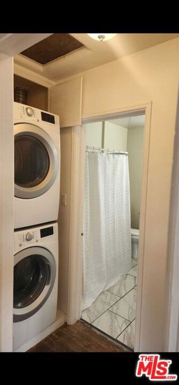 Image 3 of property listing at 3475 Carmona Avenue, Baldwin Hills, CA 90016