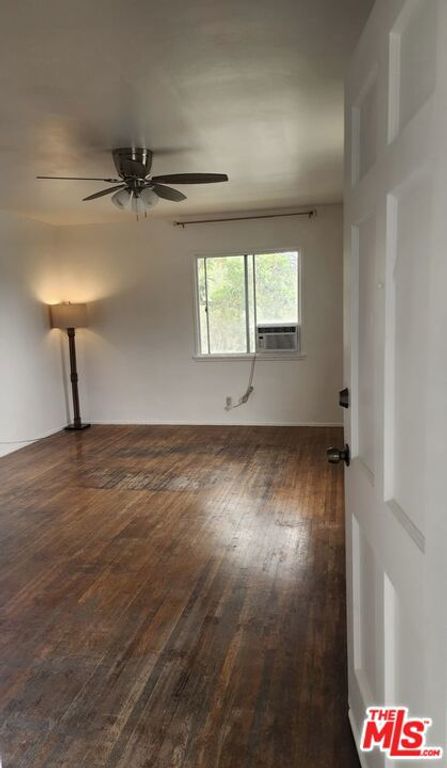 Image 6 of property listing at 3475 Carmona Avenue, Baldwin Hills, CA 90016