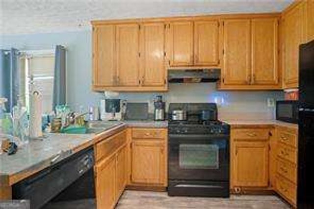 5747 Rex Mill Creek, Rex, GA 30273