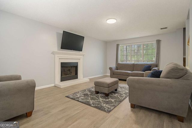 5747 Rex Mill Creek, Rex, GA 30273