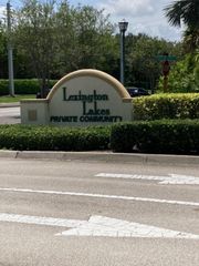 1571 SE HAMPSHIRE Way 102, Stuart, FL 34994