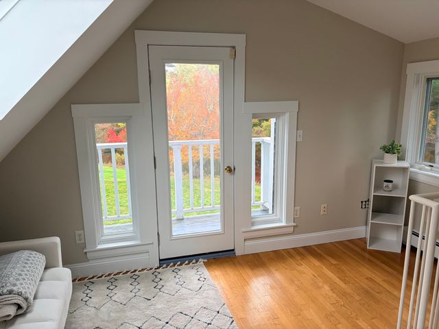 30 S River St, Wellesley, MA 02482