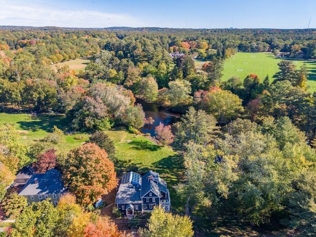 30 S River St, Wellesley, MA 02482