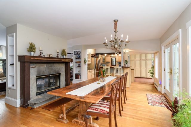 30 S River St, Wellesley, MA 02482