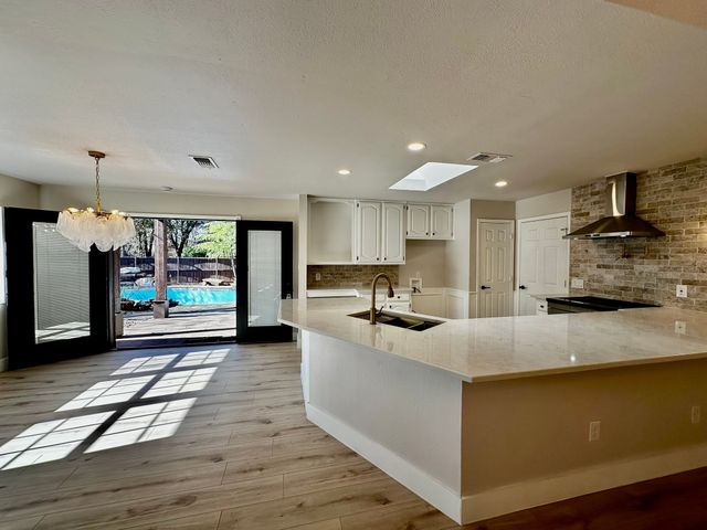 101 Middlefield Drive, Pottsboro, TX 75076