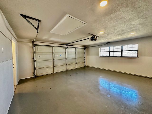 101 Middlefield Drive, Pottsboro, TX 75076