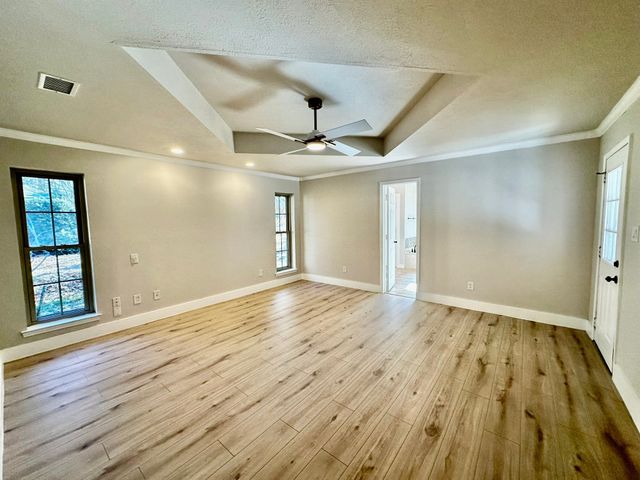 101 Middlefield Drive, Pottsboro, TX 75076