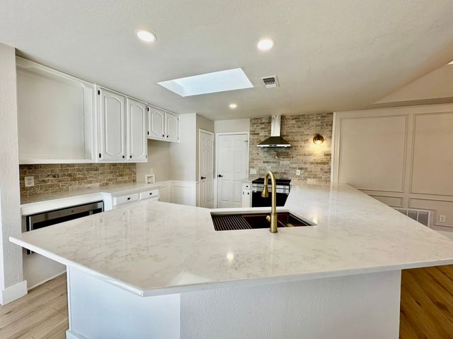 101 Middlefield Drive, Pottsboro, TX 75076