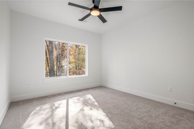 12 Woodbridge Drive, Bella Vista, AR 72714