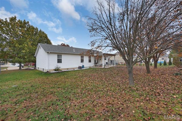 1019 Huntington Drive, Troy, MO 63379