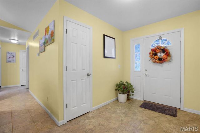 1019 Huntington Drive, Troy, MO 63379