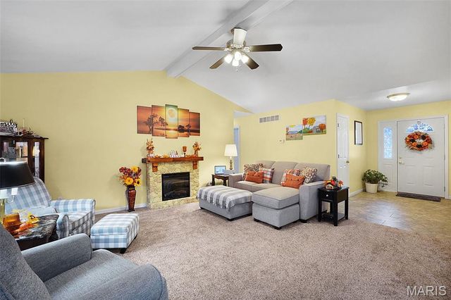 1019 Huntington Drive, Troy, MO 63379