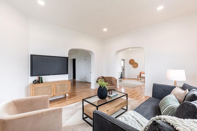 656 W Main Street, Blanchester, OH 45107