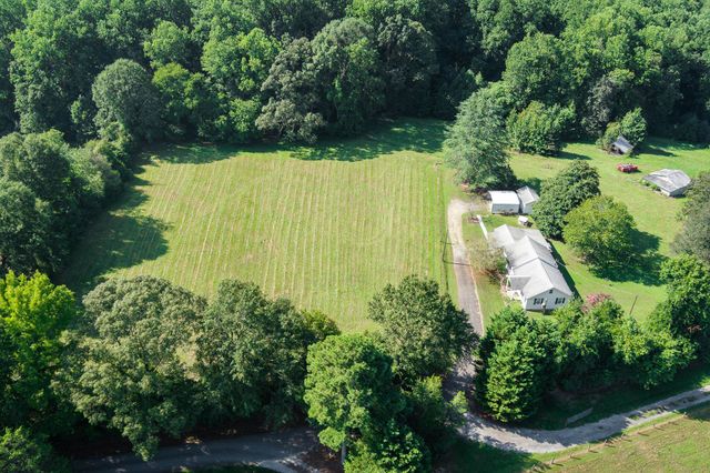 280 Williams Drive, Campobello, SC 29322