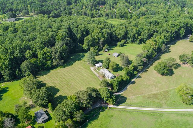 280 Williams Drive, Campobello, SC 29322