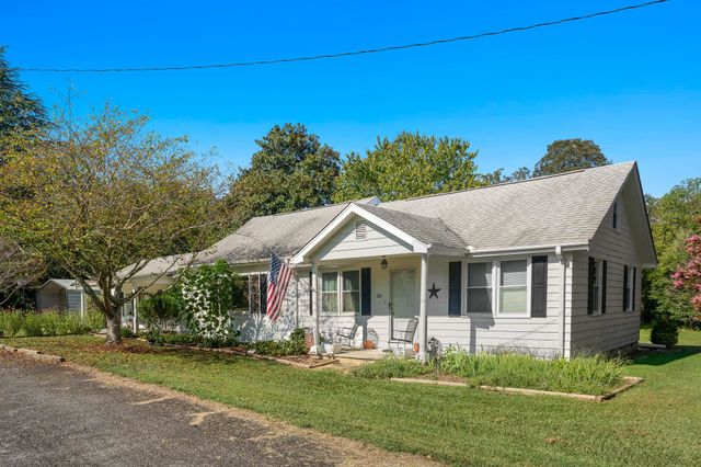 280 Williams Drive, Campobello, SC 29322