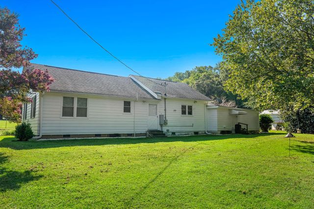 280 Williams Drive, Campobello, SC 29322