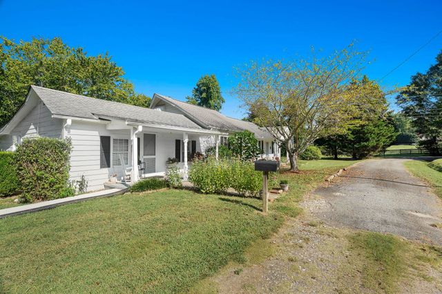 280 Williams Drive, Campobello, SC 29322