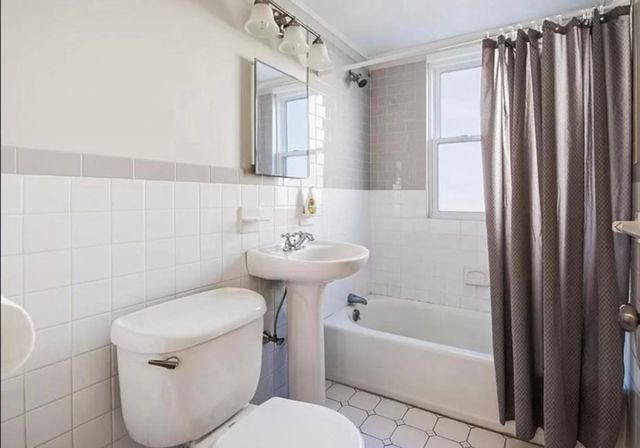 24 Richards Road 1, Watertown, MA 02472